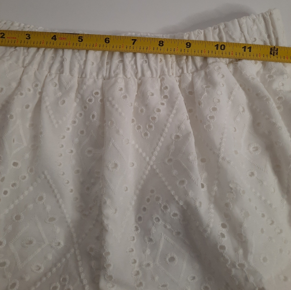 Misa Los Angeles Women's Soleil Shorts in White Eyelet - Picture 8 of 13